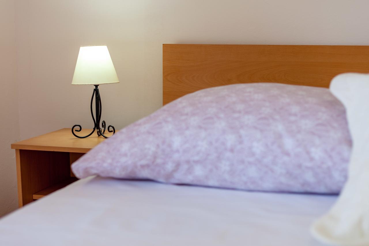 Rooms Marinac ポドストラナ エクステリア 写真