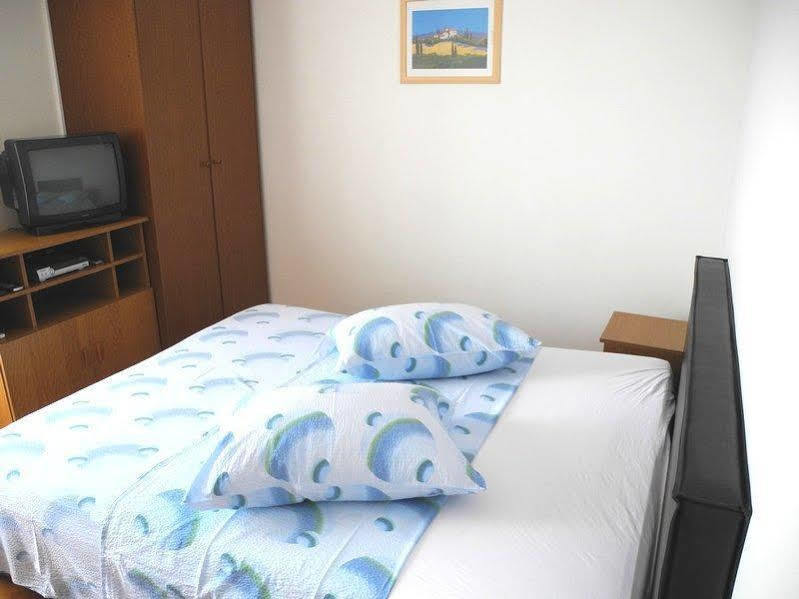 Rooms Marinac ポドストラナ エクステリア 写真